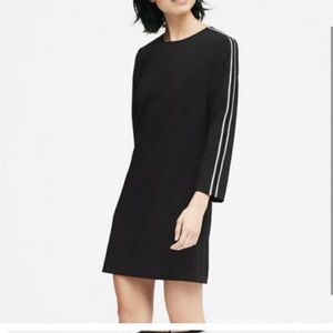 Banana republic XS black shift dress
